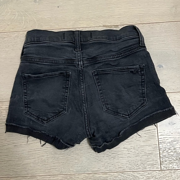 Hollister black jean shorts size 00 - Picture 2 of 3